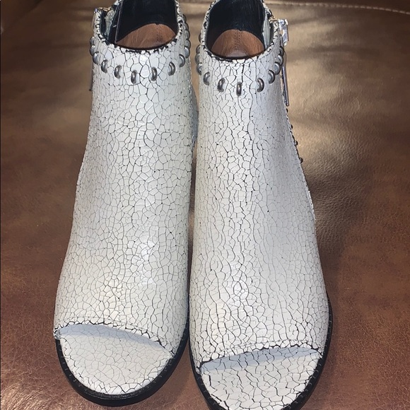 Booties - Picture 3 of 10